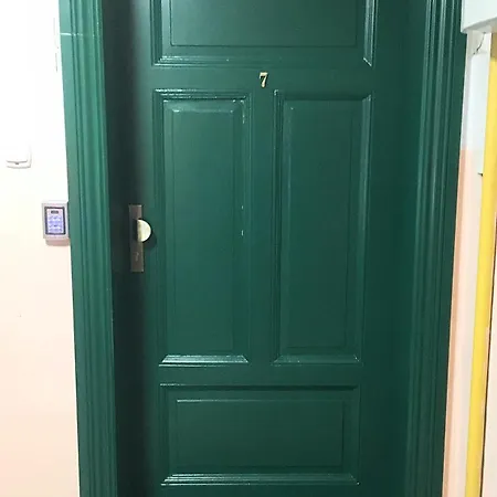 Przy Teatrze Apartamento *